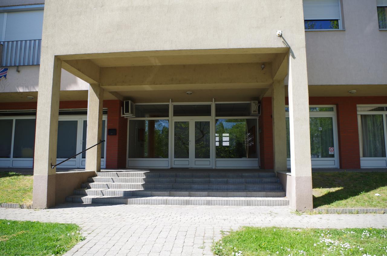 Aquamarin Studio Apartman Siófok Extérieur photo